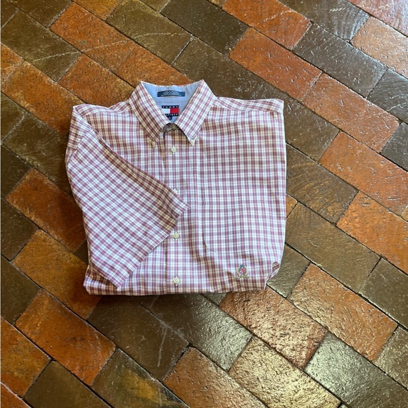 Tommy Hilfiger short sleeve button down shirt size Large - Picture 2 of 4